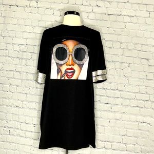 ✨WHY Dress- Glamour Girl Tee✨ 🖤💋🕶️ Size L